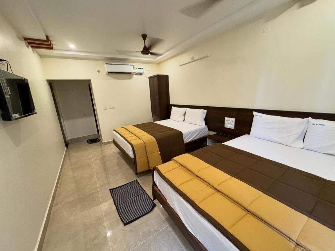 Hotel Dkr Grand Tirupati Exterior photo