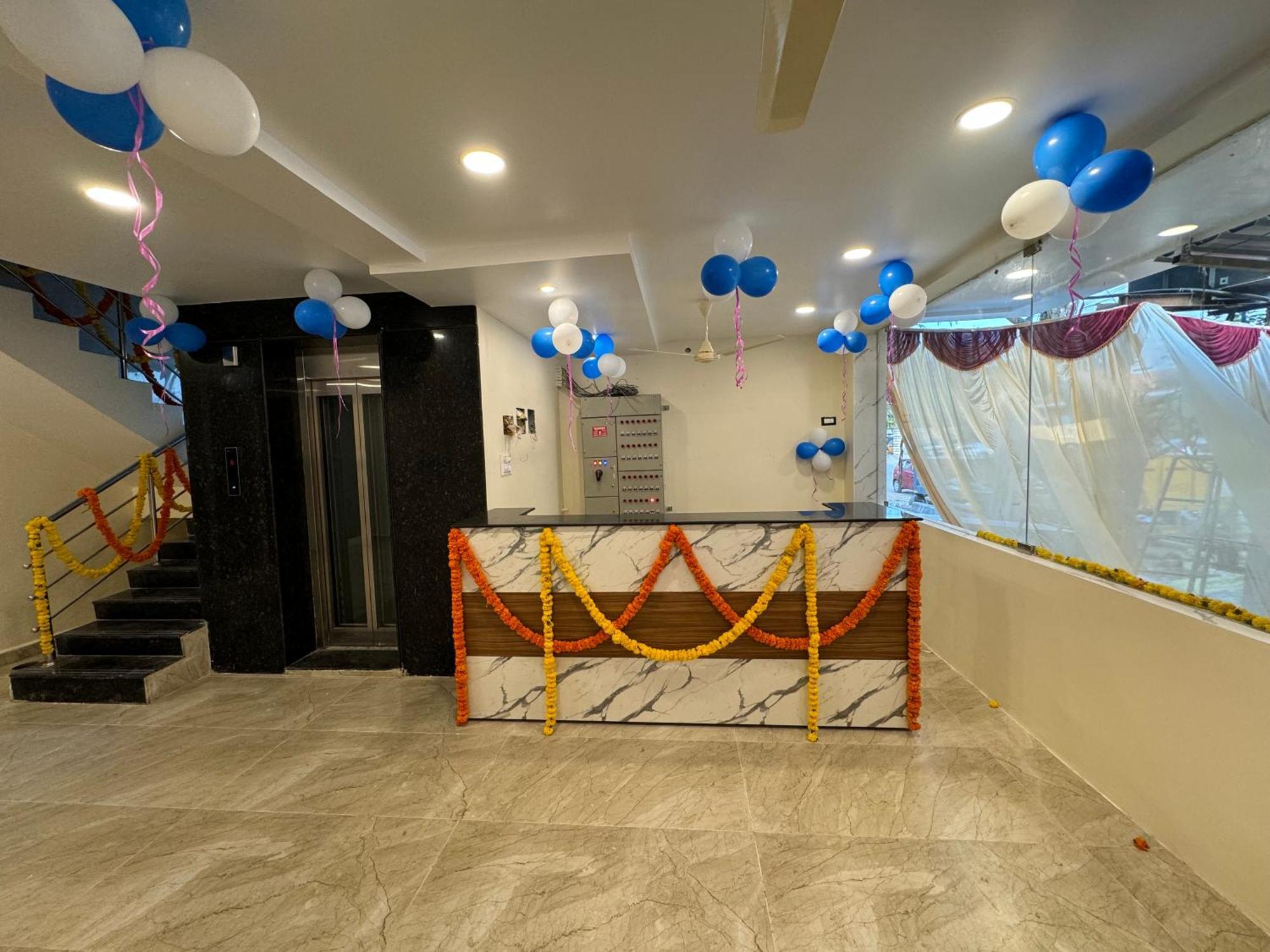 Hotel Dkr Grand Tirupati Exterior photo